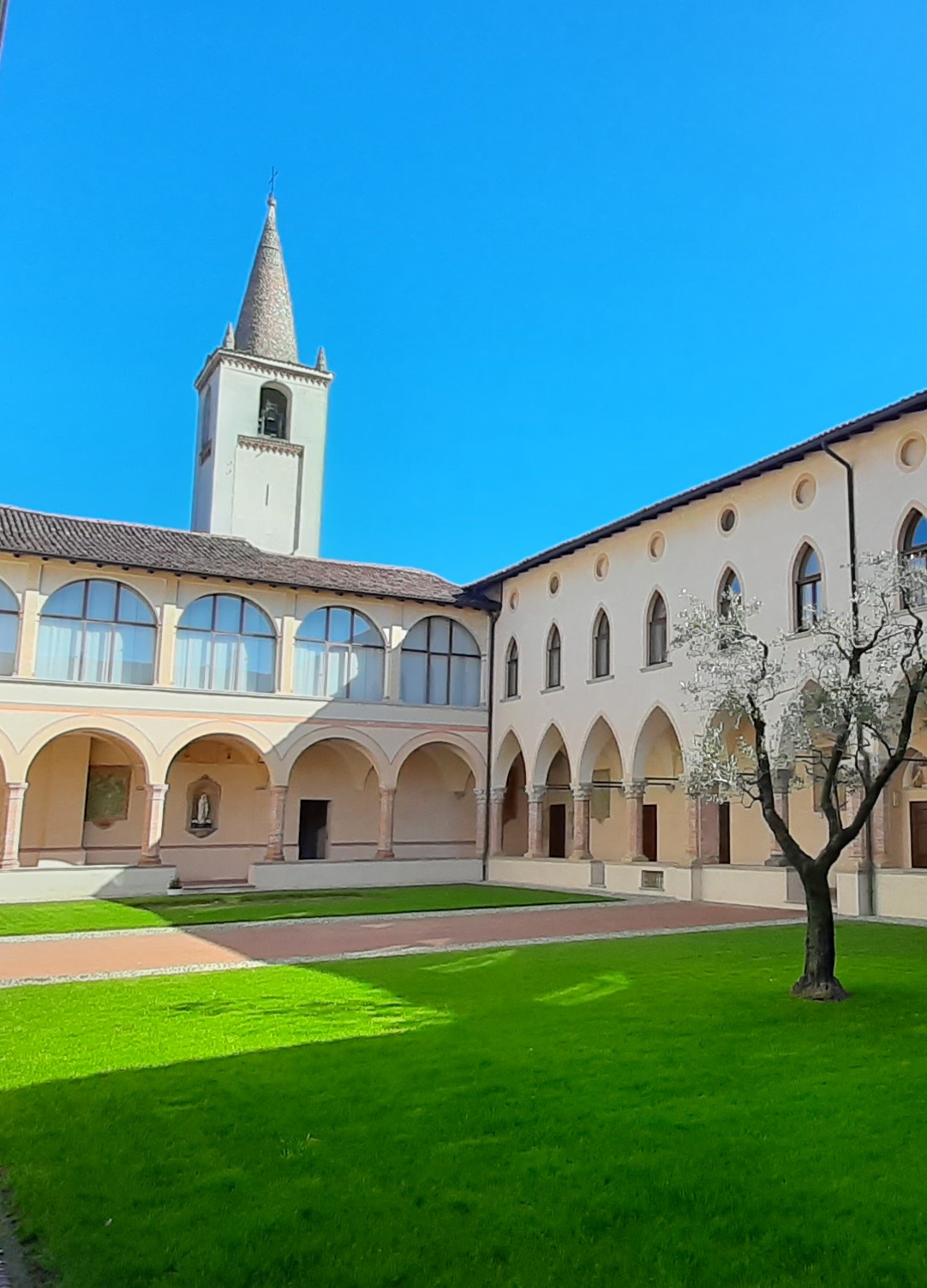 006. Bergamo/Brescia, città illuminata